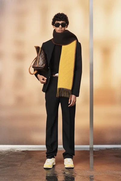 Look 7